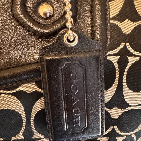 Coach Y2K Black & cream Shoulder Bag,signature C pattern in excellent condition - Picture 4 of 9